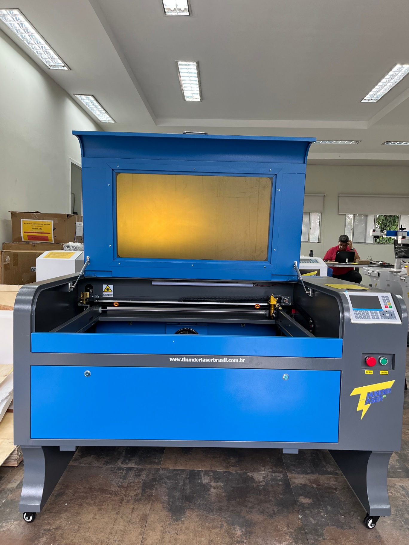 Máquina laser CO₂ aberta